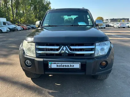Mitsubishi Pajero 2010 года за 6 988 200 тг. в Алматы – фото 2
