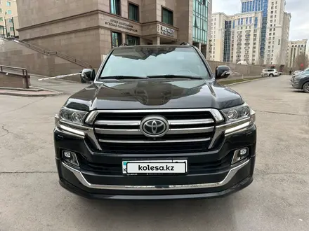 Toyota Land Cruiser 2018 года за 36 000 000 тг. в Астана – фото 2
