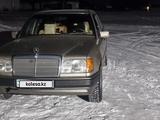 Mercedes-Benz E 260 1991 годаfor1 200 000 тг. в Караганда