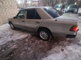 Mercedes-Benz E 260 1991 годаfor1 200 000 тг. в Караганда – фото 3