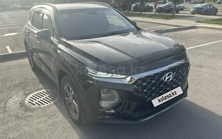 Hyundai Santa Fe 2019 годаүшін10 300 000 тг. в Астана