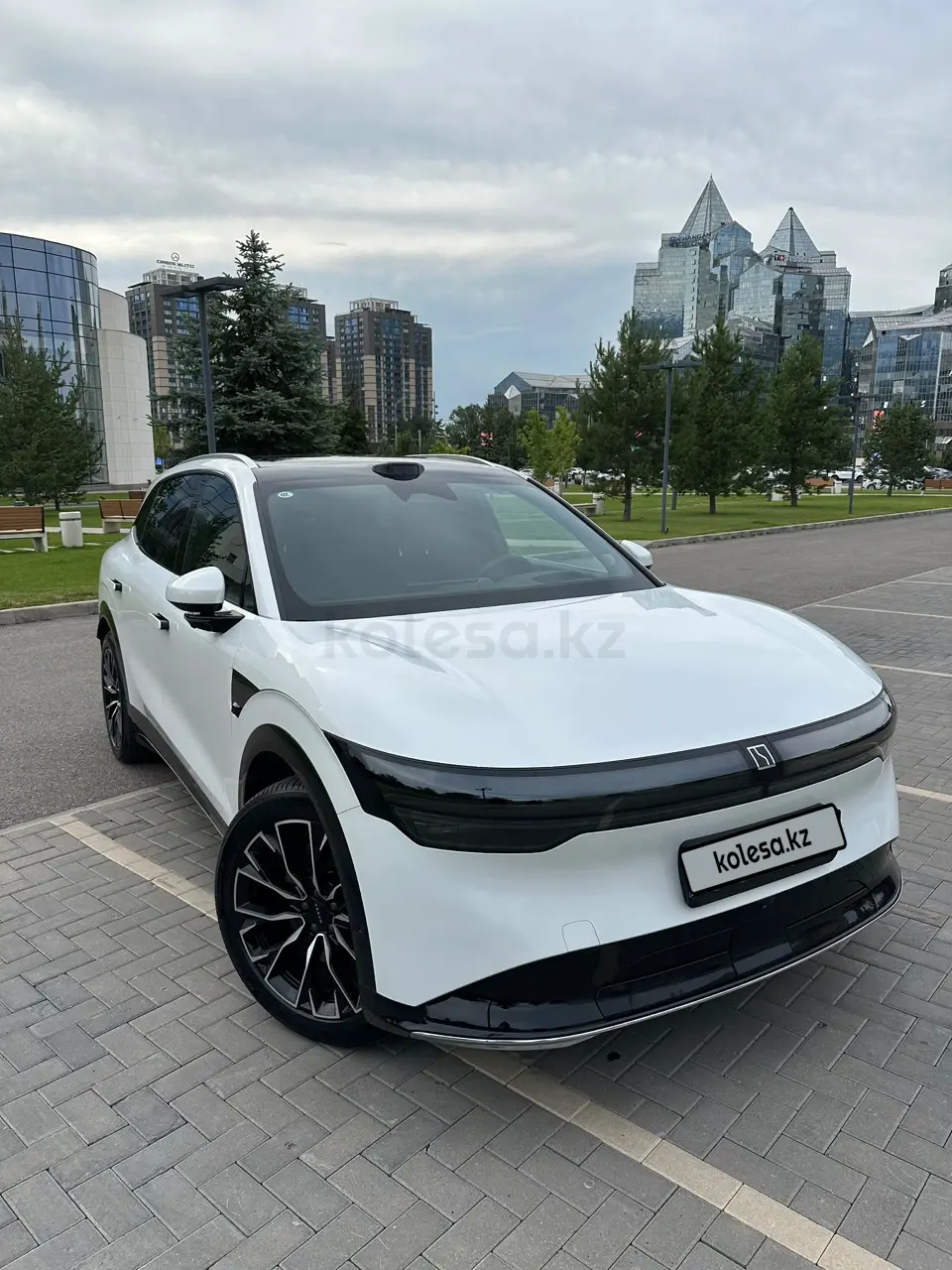 Zeekr 7X, 2025