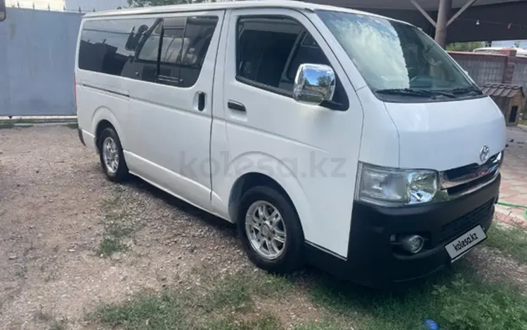 Toyota Hiace 2005 годаүшін4 500 000 тг. в Алматы