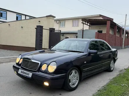 Mercedes-Benz E 230 1997 года за 2 000 000 тг. в Алматы – фото 5
