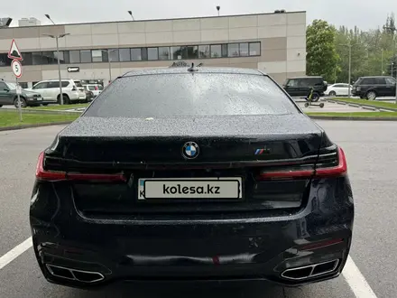BMW 740 2016 года за 24 200 000 тг. в Алматы – фото 8