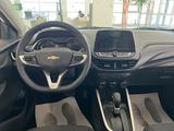 Chevrolet Onix 2025 года за 6 840 000 тг. в Астана – фото 5