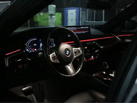 BMW 530 2023 года за 26 000 000 тг. в Алматы – фото 12
