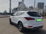 Hyundai Santa Fe 2017 годаүшін10 500 000 тг. в Астана – фото 3