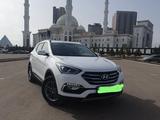 Hyundai Santa Fe 2017 года за 12 000 000 тг. в Астана