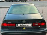 Toyota Camry 1997 года за 4 550 000 тг. в Туркестан – фото 2