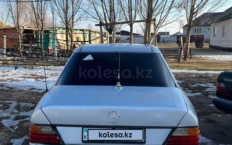 Mercedes-Benz E 220 1993 года за 1 300 000 тг. в Алматы