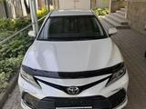 Toyota Camry 2023 года за 19 000 000 тг. в Алматы