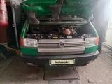 Volkswagen Transporter 1993 годаүшін2 000 000 тг. в Ботакара