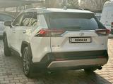 Toyota RAV4 2022 годаүшін17 200 000 тг. в Алматы – фото 4