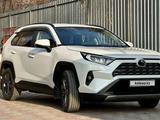Toyota RAV4 2022 годаүшін17 200 000 тг. в Алматы