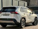 Toyota RAV4 2022 годаүшін17 200 000 тг. в Алматы – фото 3