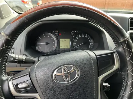 Toyota Land Cruiser Prado 2019 года за 22 000 000 тг. в Актобе – фото 8