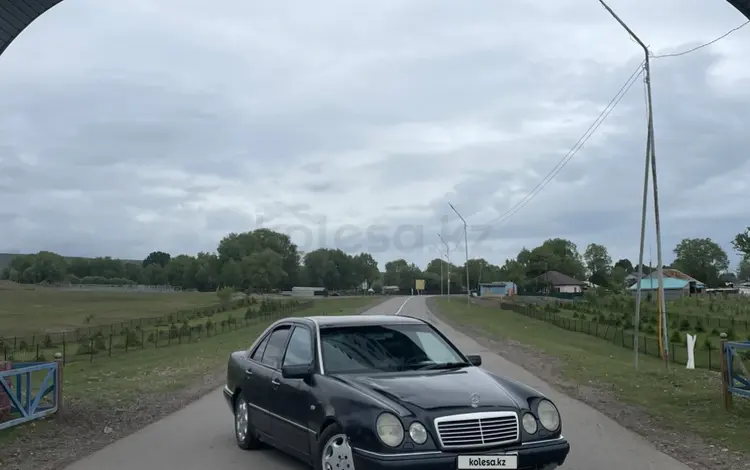 Mercedes-Benz E 280 1996 года за 1 800 000 тг. в Алматы