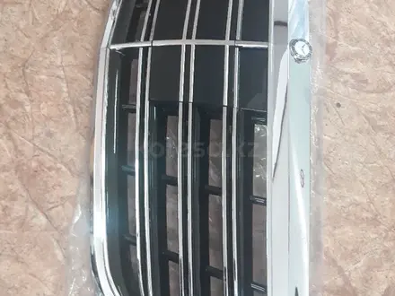 Mercedes-benz W222 s-class. Центральная решетка радиатора за 200 000 тг. в Алматы – фото 4
