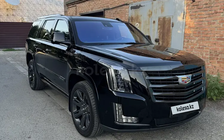 Cadillac Escalade 2018 года за 26 000 000 тг. в Алматы