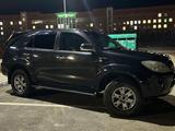 Toyota Fortuner 2006 года за 7 400 000 тг. в Караганда – фото 2