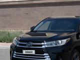Toyota Highlander 2017 годаүшін11 500 000 тг. в Атырау – фото 2