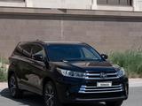Toyota Highlander 2017 годаүшін11 500 000 тг. в Атырау