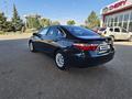 Toyota Camry 2015 годаfor8 100 000 тг. в Актобе – фото 2