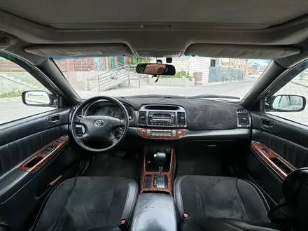 Toyota Camry 2003 года за 4 200 000 тг. в Актау – фото 9