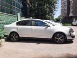 Volkswagen Passat 2006 года за 3 500 000 тг. в Алматы – фото 5