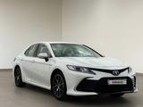 Toyota Camry 2023 годаfor16 500 000 тг. в Актау – фото 2