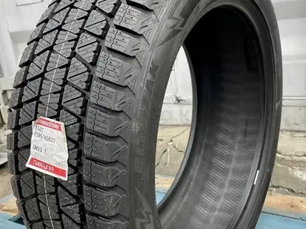 Bridgestone Blizzak DM-V3 285/45 R22 замена на 295/40 R22 за 350 000 тг. в Астана