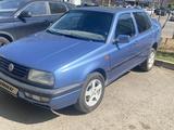 Volkswagen Vento 1993 годаүшін1 000 000 тг. в Астана