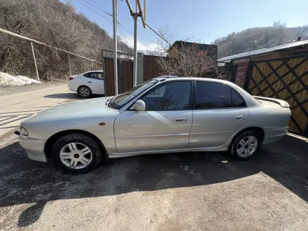 Mitsubishi Galant 1995 года за 1 300 000 тг. в Алматы – фото 2