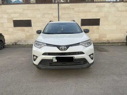 Toyota RAV4 2019 года за 14 100 000 тг. в Астана – фото 4