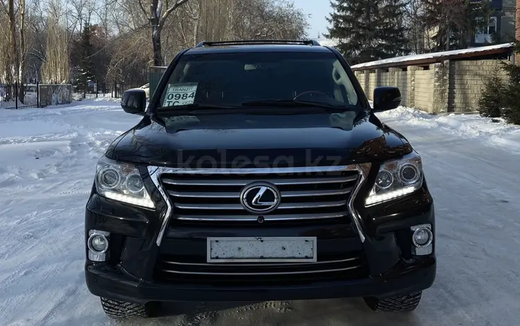 Lexus LX 570 2013 года за 30 000 000 тг. в Астана