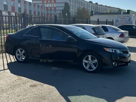 Toyota Camry 2013 года за 6 200 000 тг. в Актобе – фото 15