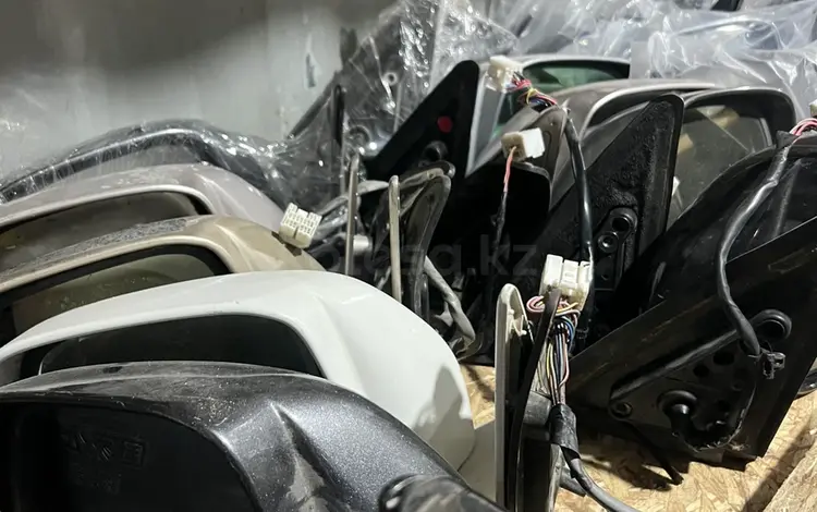 Зеркала боковые на Toyota Lexus оригинал и аналоги за 111 001 тг. в Актау