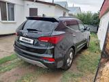 Hyundai Santa Fe 2016 года за 9 500 000 тг. в Уральск – фото 4