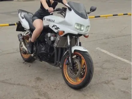 Yamaha  FZS600 Fazer 1999 года за 1 300 000 тг. в Астана