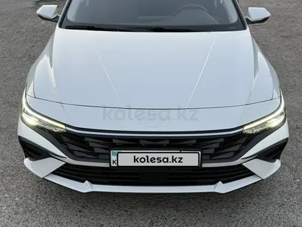 Hyundai Elantra 2024 года за 8 200 000 тг. в Шымкент – фото 15