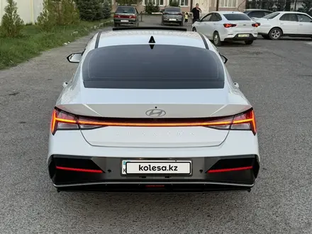 Hyundai Elantra 2024 года за 8 200 000 тг. в Шымкент – фото 7