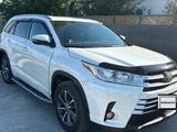 Toyota Highlander 2018 года за 16 200 000 тг. в Атырау – фото 5