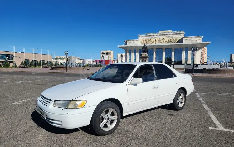 Toyota Camry 1998 года за 2 600 000 тг. в Талдыкорган