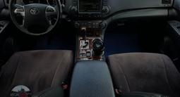 Toyota Highlander 2012 годаүшін12 500 000 тг. в Актобе – фото 4