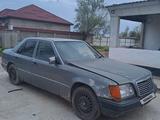 Mercedes-Benz E 230 1987 года за 500 000 тг. в Атакент