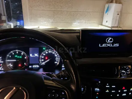 Lexus LX 570 2016 года за 45 500 000 тг. в Алматы – фото 5