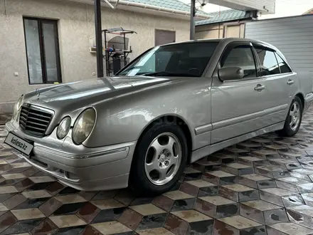 Mercedes-Benz E 320 2000 года за 4 350 000 тг. в Шымкент