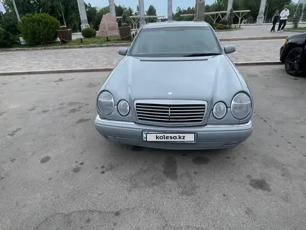 Mercedes-Benz E 280 1997 года за 2 500 000 тг. в Алматы – фото 3