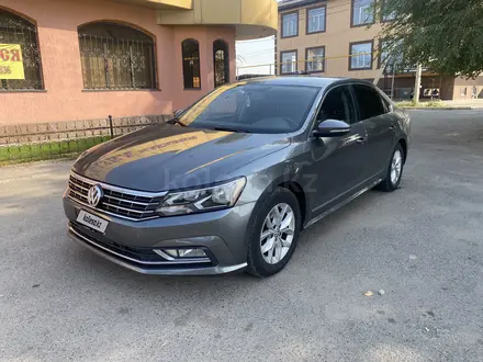 Volkswagen Passat 2016 года за 3 950 000 тг. в Алматы – фото 2